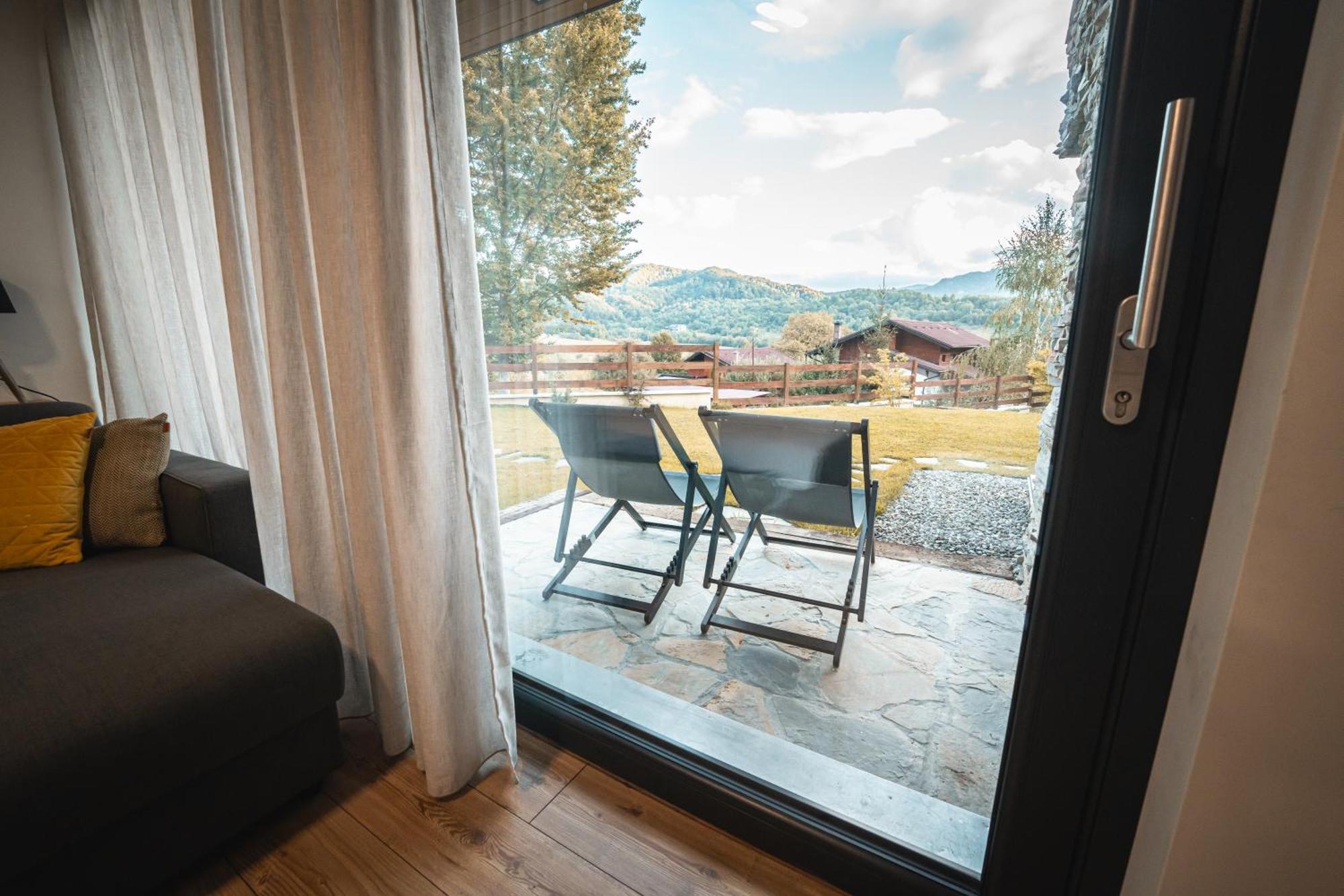 Mountain Lodge Ришнов Екстер'єр фото